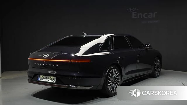 Hyundai Grandeur (GN7) id 4308035 из Кореи 12