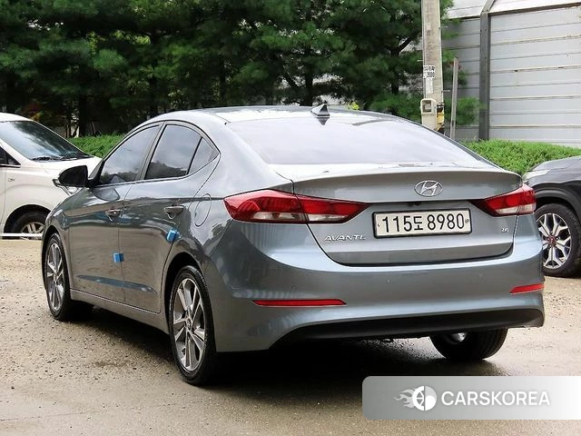 Hyundai Avante AD id 4262836 из Кореи 8