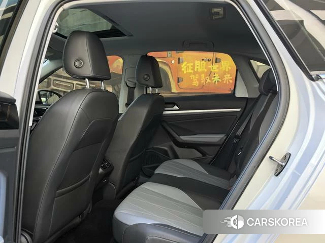 Volkswagen Lavida 2022 Белый из Китая, фото 2