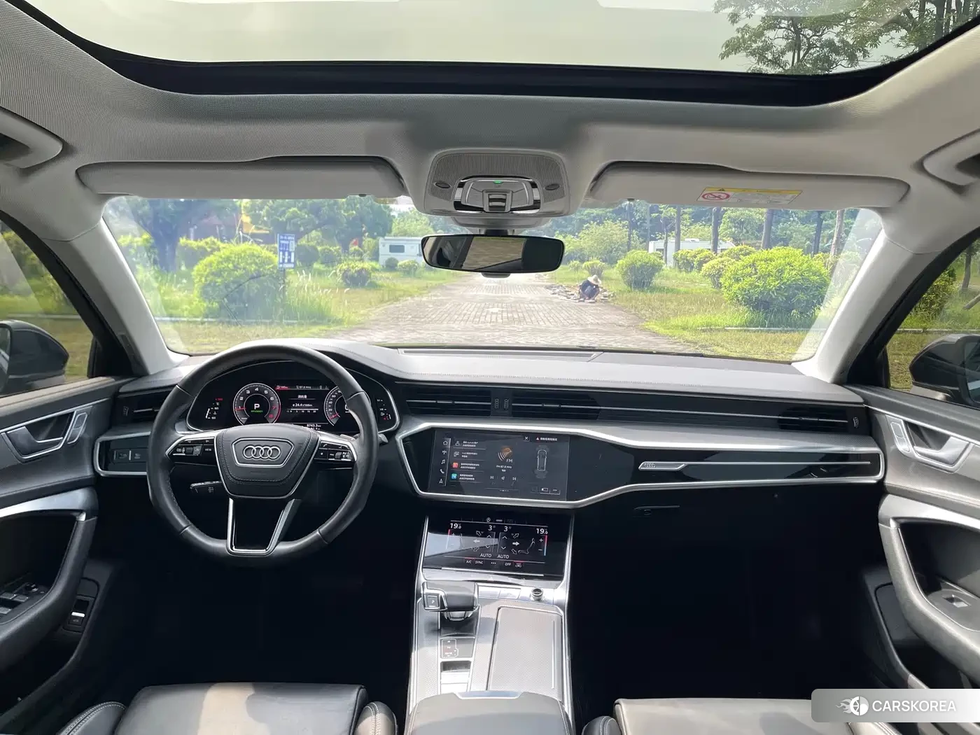 Audi A6L id 4685994 из Китая 12