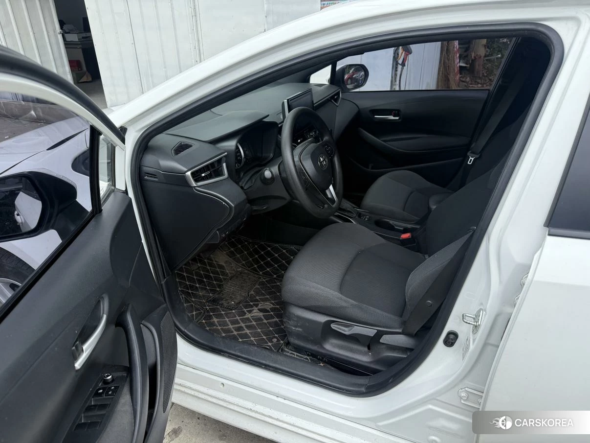 Toyota Levin 2023 Белый из Китая, фото 2