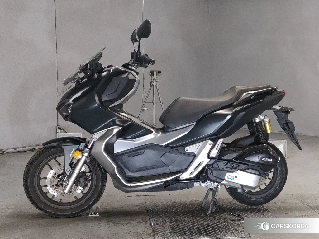 Проданный Honda ADV150 2019 из Японии