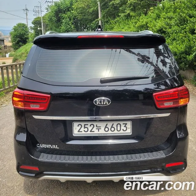 Kia The New Carnival id 2720121 из Кореи 12