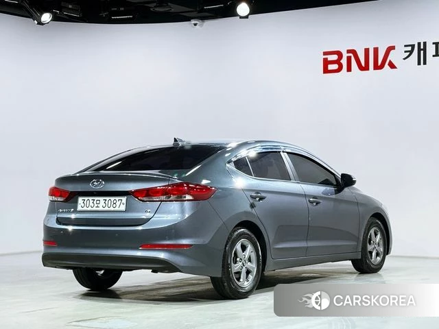 Hyundai Avante AD id 4225845 из Кореи 12