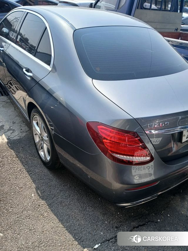 Mercedes-Benz E-Class W213 2018 Серый из Кореи, фото 4