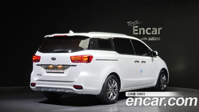 Kia The New Carnival id 2712646 из Кореи 12