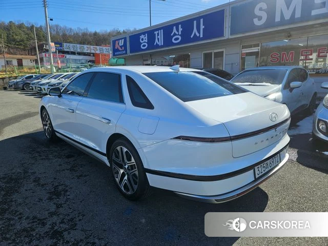 Hyundai Grandeur (GN7) id 3919692 из Кореи 12