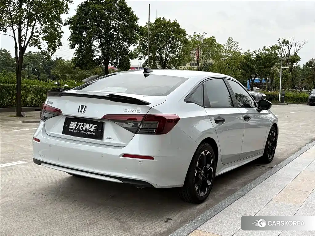 Honda Civic 2025 Белый из Китая, фото 2