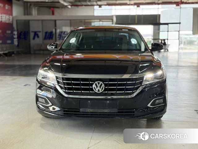 Volkswagen Passat id 4257711 из Китая 12