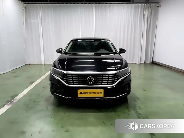 Volkswagen Passat id 4219755 из Китая 12