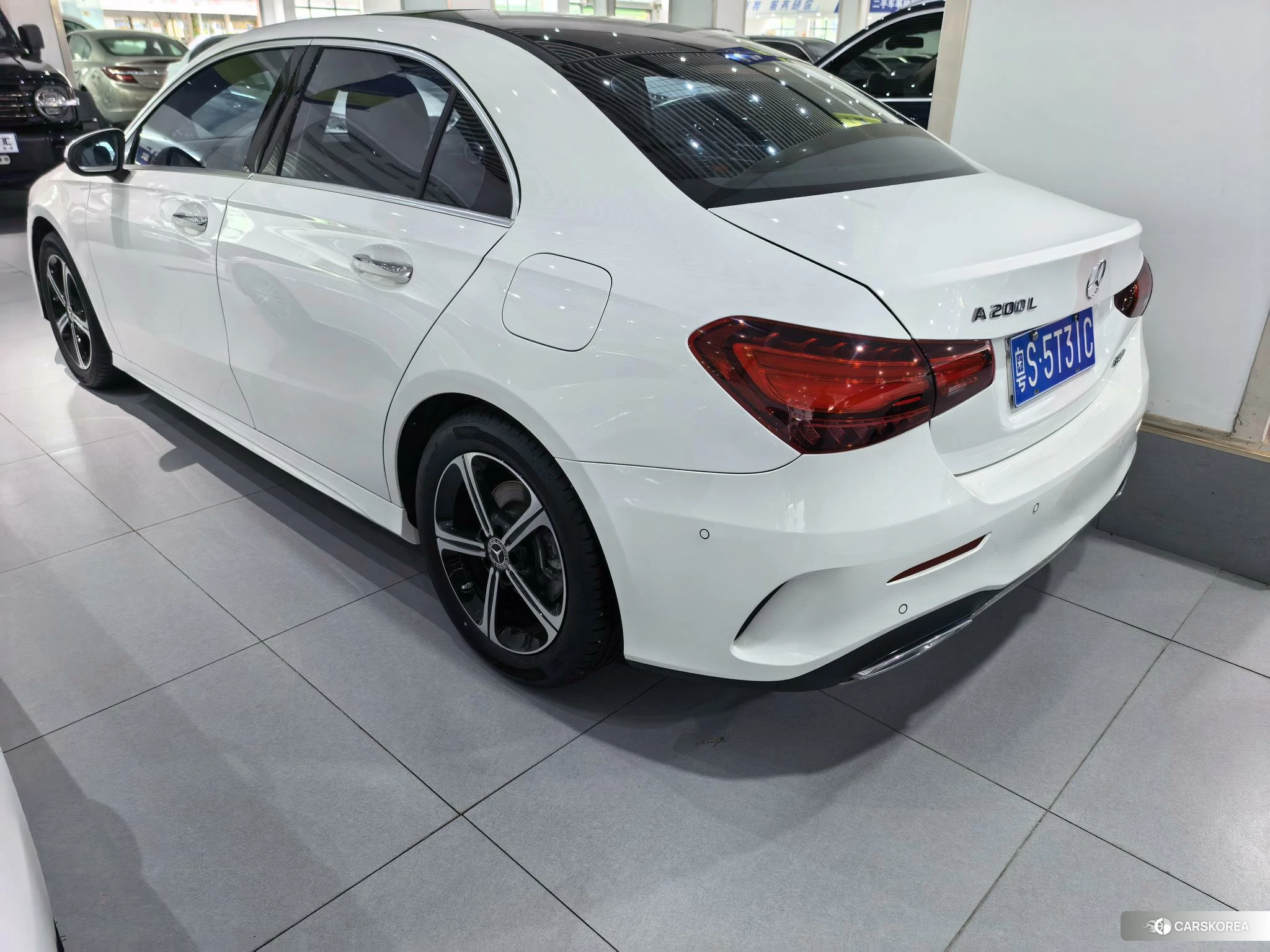 Mercedes-Benz Class A 2023 Белый из Китая, фото 3