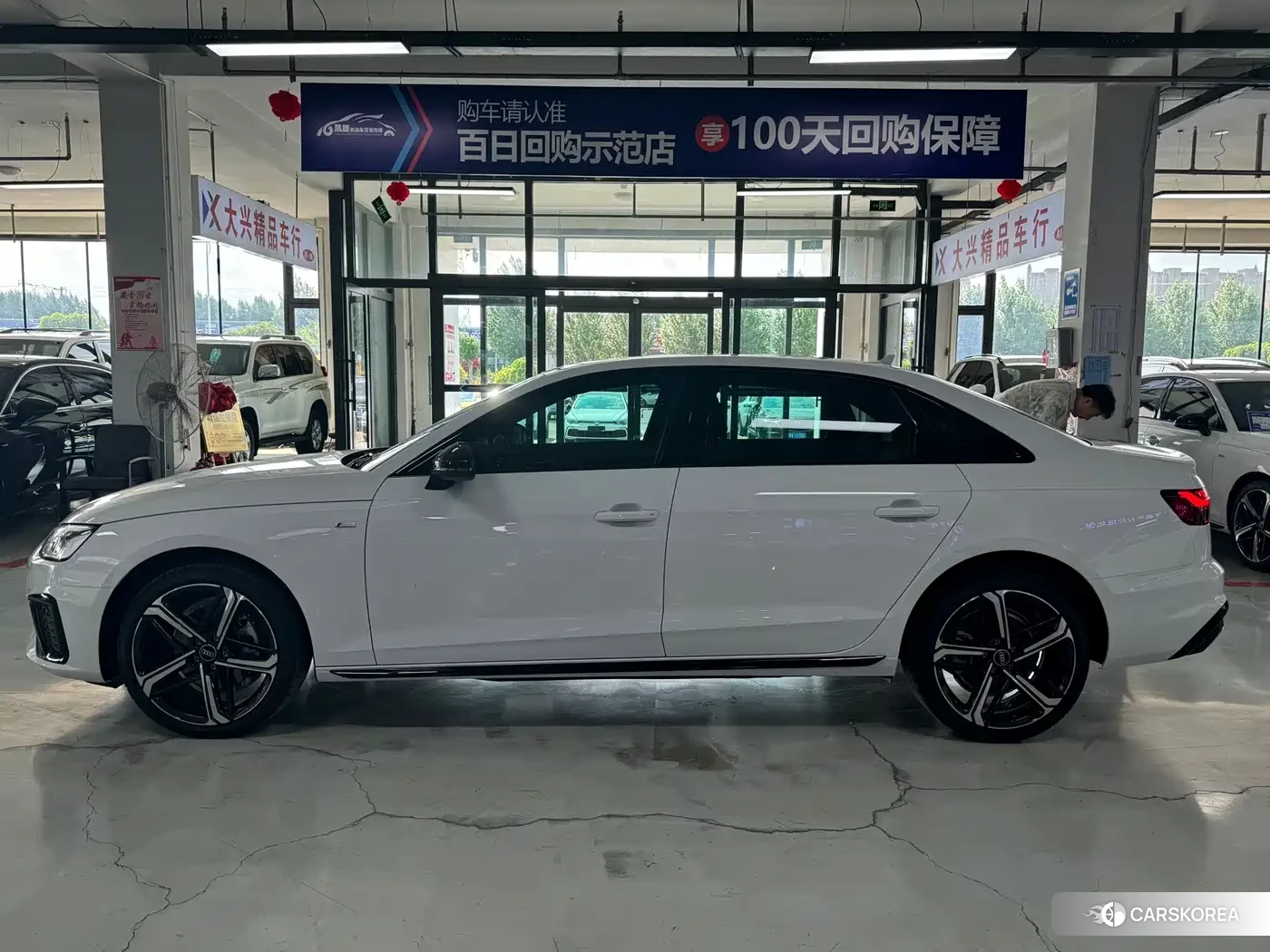 Audi A4L 2025 Белый из Китая, фото 2