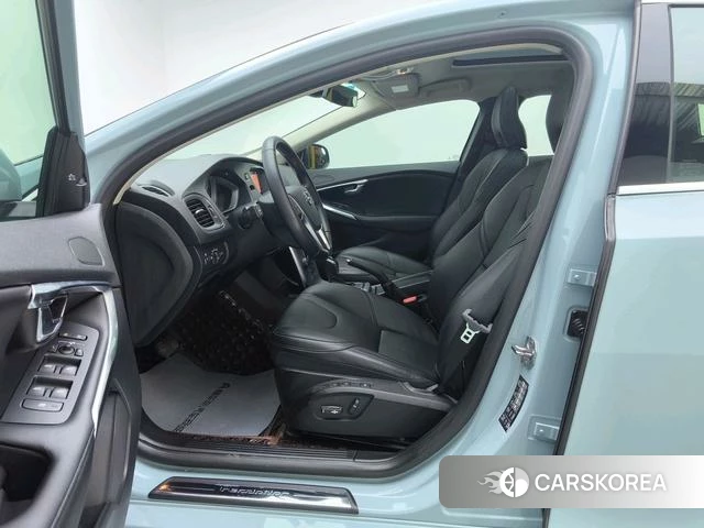 Volvo V40 id 4254211 из Китая 12