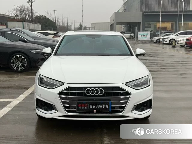 Audi A4L 2022 Белый из Китая, фото 2