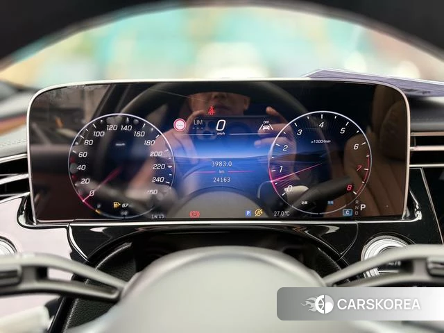 Mercedes-Benz E-class 2025 Черный из Китая, фото 6