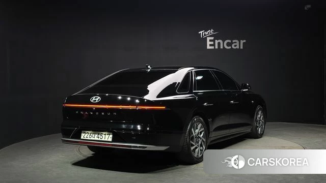 Hyundai Grandeur (GN7) id 3934451 из Кореи 12