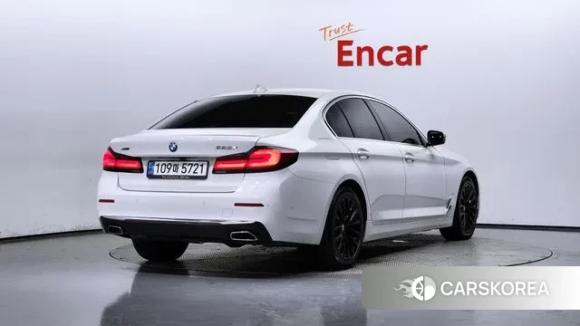 BMW 5 Series (G30) id 3047908 из Кореи 12