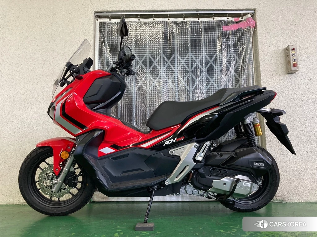 Проданный Honda ADV150 2019 из Японии, фото 2