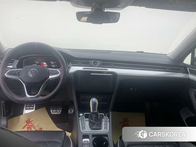 Volkswagen Magotan PHEV 2023 Черный из Китая, фото 2