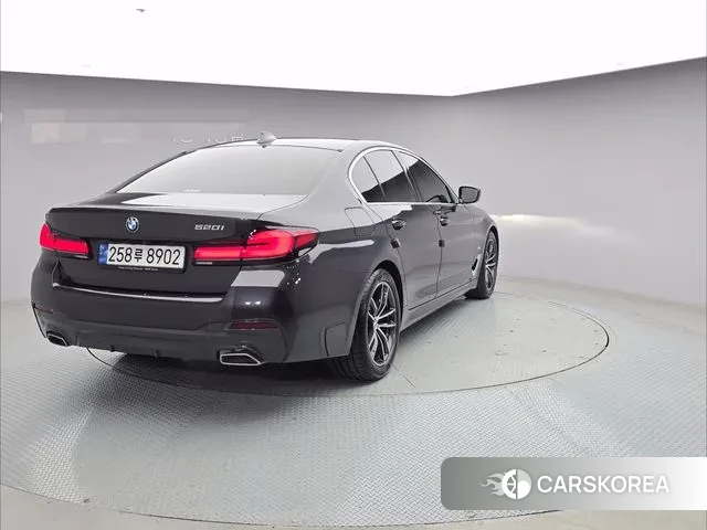 BMW 5 Series (G30) id 3499154 из Кореи 12