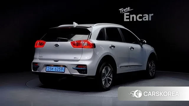 Kia Niro EV id 3509017 из Кореи 12