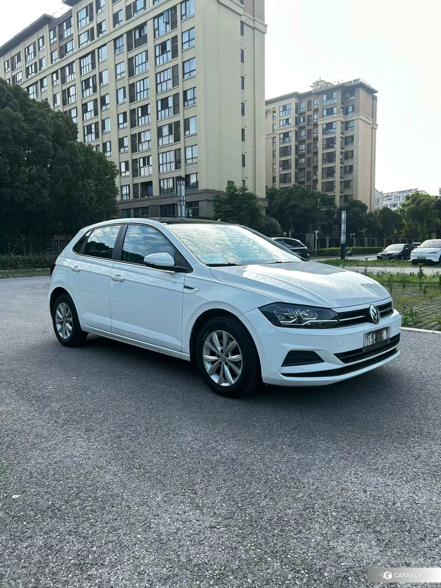 Volkswagen Polo 2021 Белый из Китая, фото 2