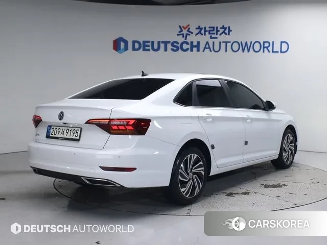Volkswagen 7th Generation of Jetta 2021 Белый из Кореи, фото 2