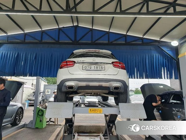 Mercedes-Benz GLA-Class X156 2018 Белый из Кореи, фото 2