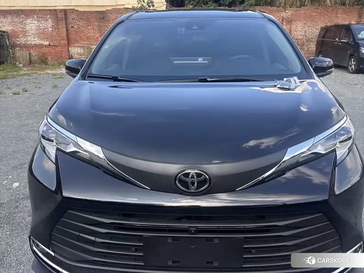 Toyota Sienna 2026 Черный из Китая, фото 2