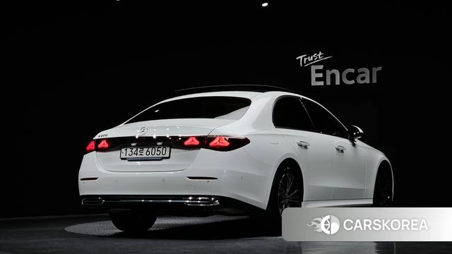 Mercedes-Benz E-Class W214 id 3831494 из Кореи 12