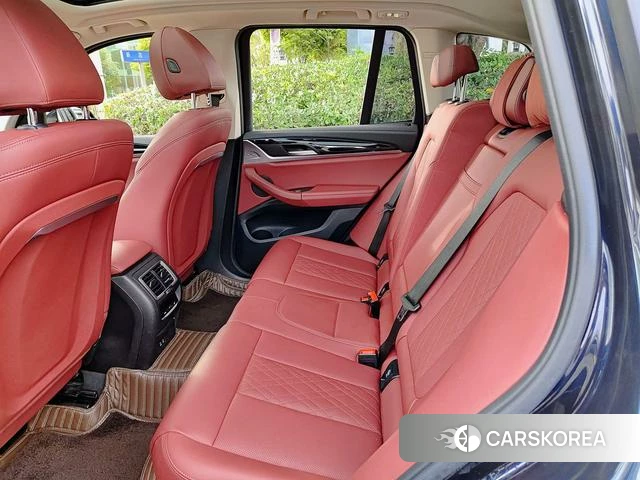 BMW X3 2022 Черный из Китая, фото 2