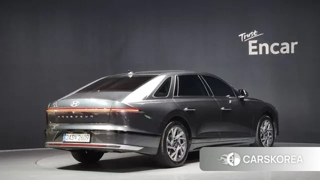 Hyundai Grandeur (GN7) id 3689489 из Кореи 12