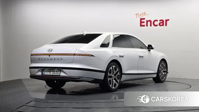 Hyundai Grandeur (GN7) id 3467668 из Кореи 12