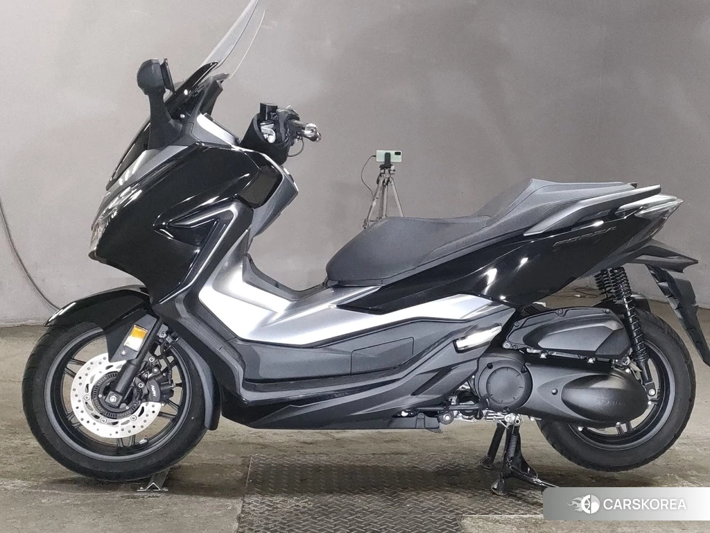 Проданный Honda FORZA 2018 из Японии