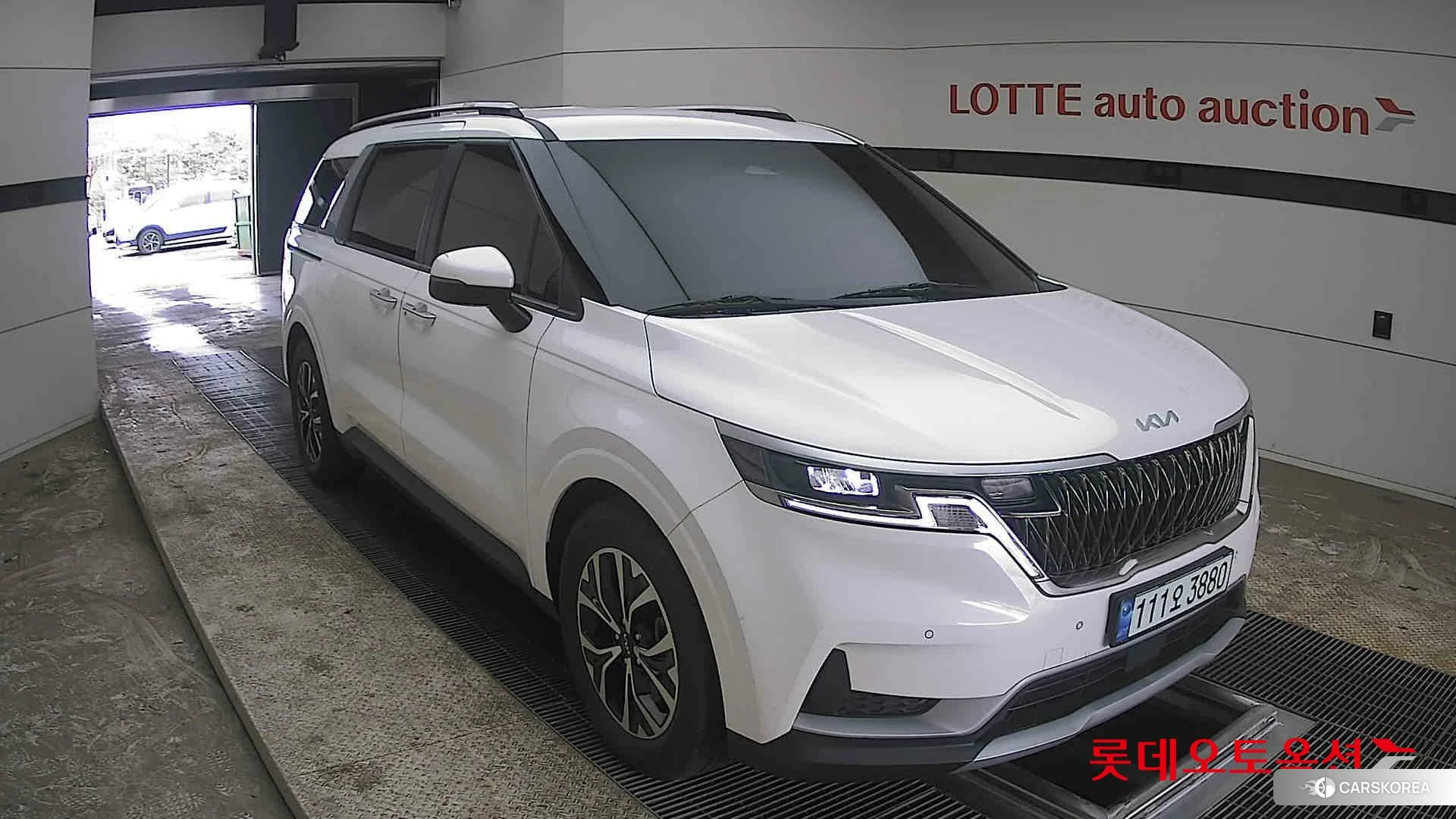 Kia Carnival id 3869448 из Кореи 12