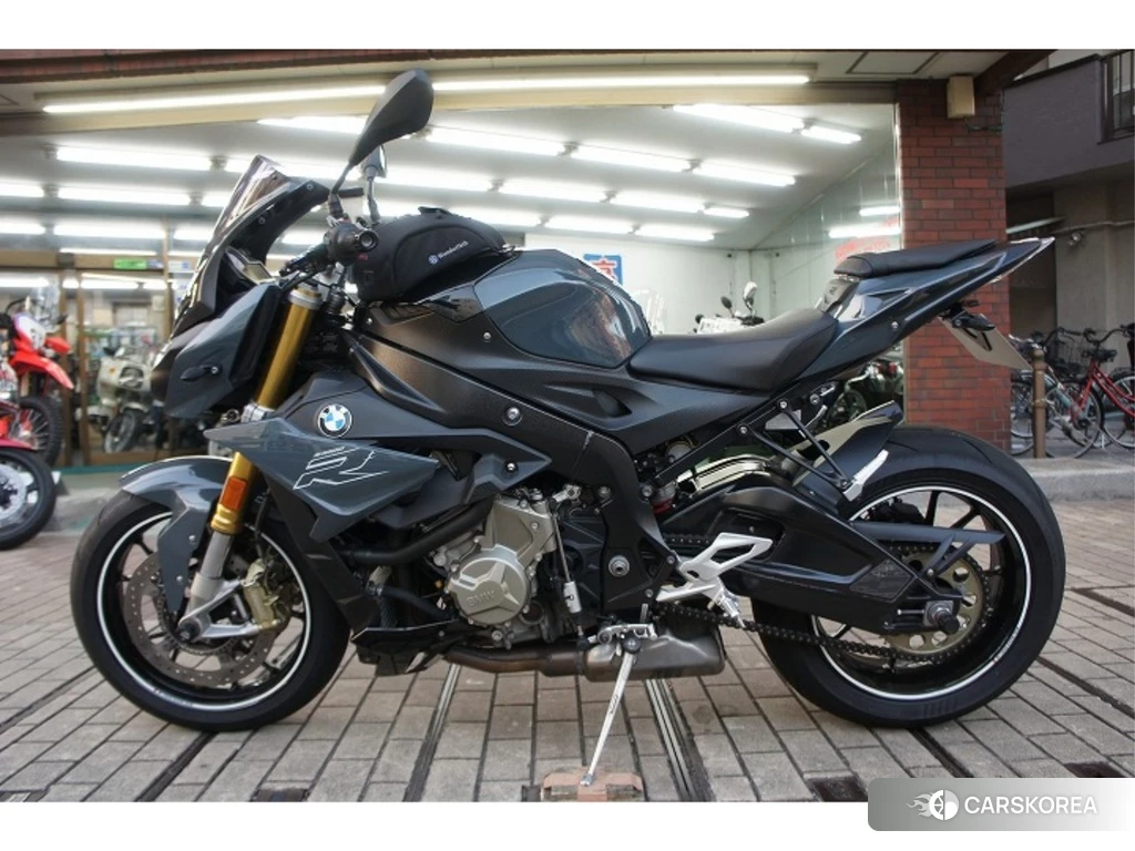 Проданный BMW S1000R 2017 из Японии, фото 2