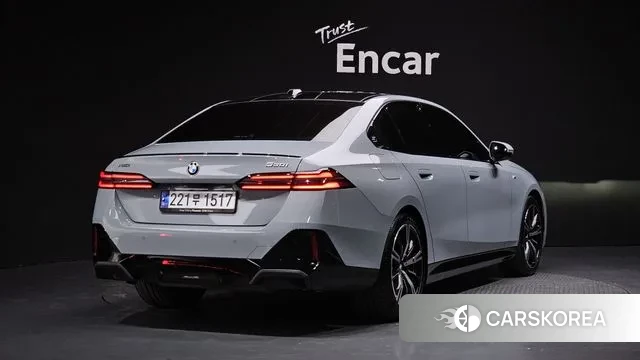 BMW 5 Series (G60) id 3502376 из Кореи 12