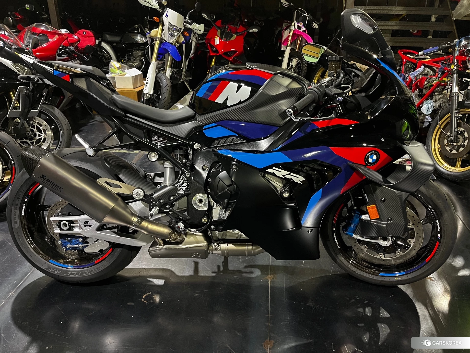 BMW M1000RR 2025 из Японии