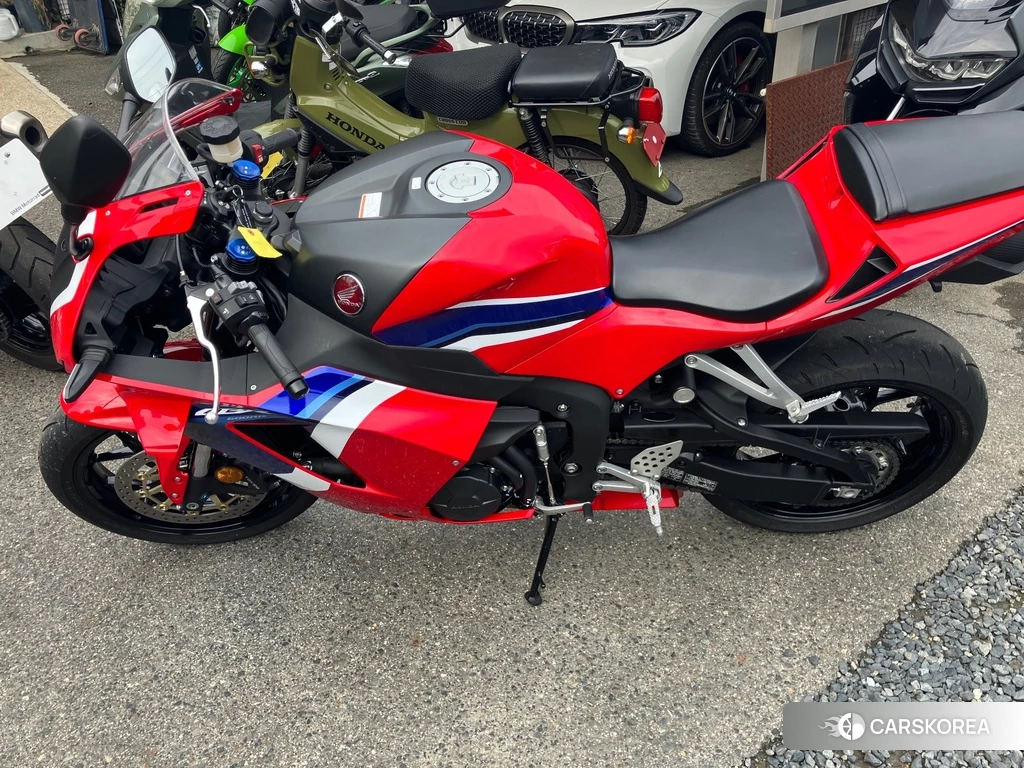 Проданный Honda CBR600RR 2023 из Японии, фото 2