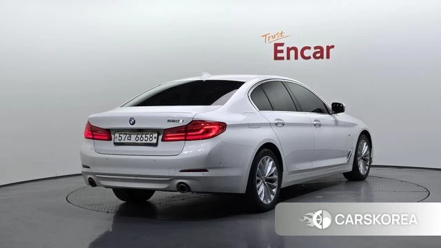 BMW 5 Series (G30) id 4678030 из Кореи 12