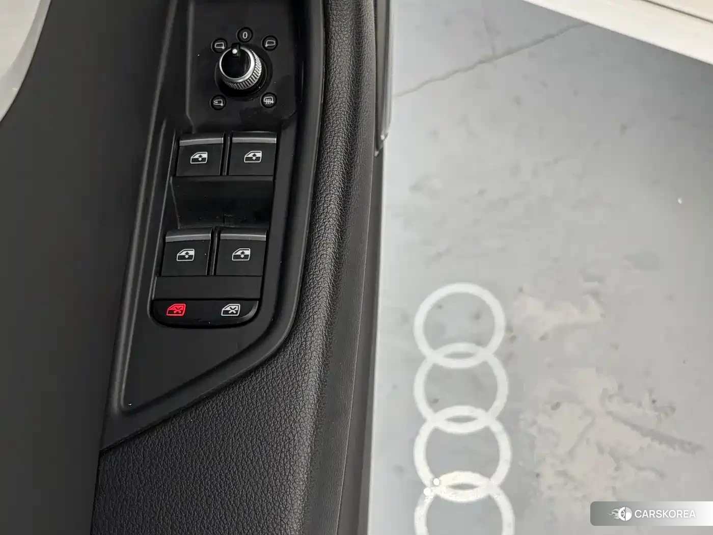 Audi A4L 2022 Белый из Китая, фото 2