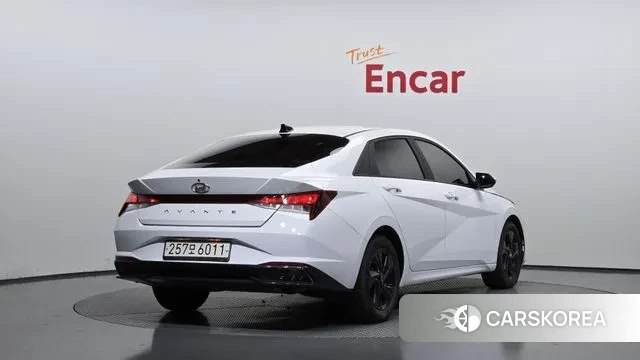 Hyundai Avante Hybrid (CN7) id 3328241 из Кореи 12