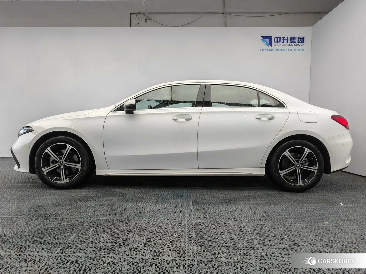 Mercedes-Benz Class A id 4512450 из Китая 12