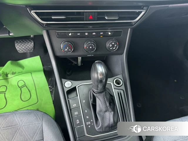 Volkswagen Lavida 2022 Серебристо-серый из Китая, фото 2