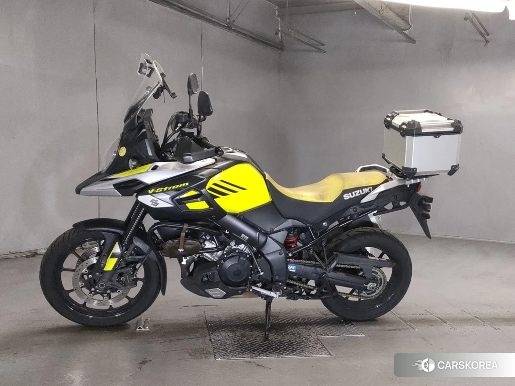 Проданный Suzuki V-STROM DL1000 2019 из Японии, фото 2
