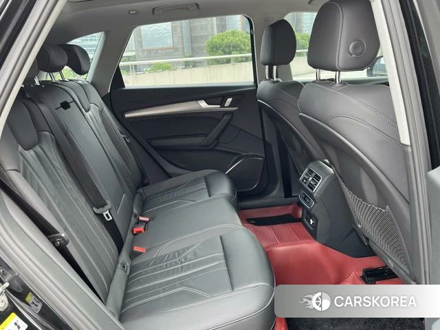 Audi Q5L id 4359041 из Китая 12