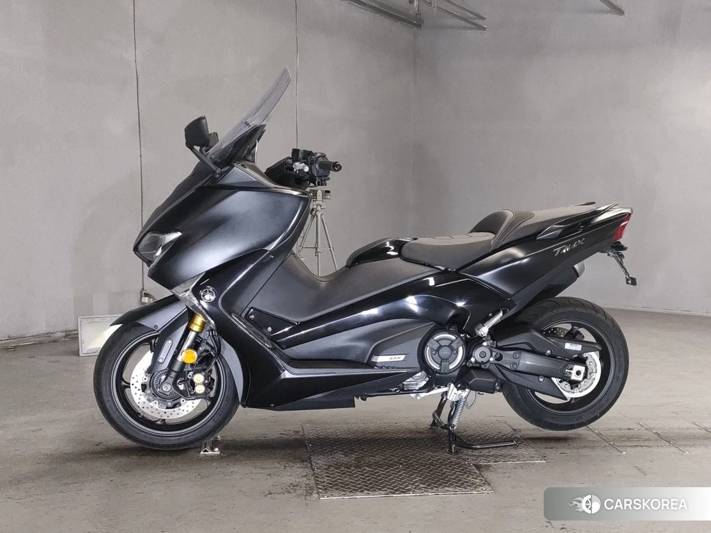 Проданный Yamaha T-MAX 530 DX 2018 из Японии, фото 2