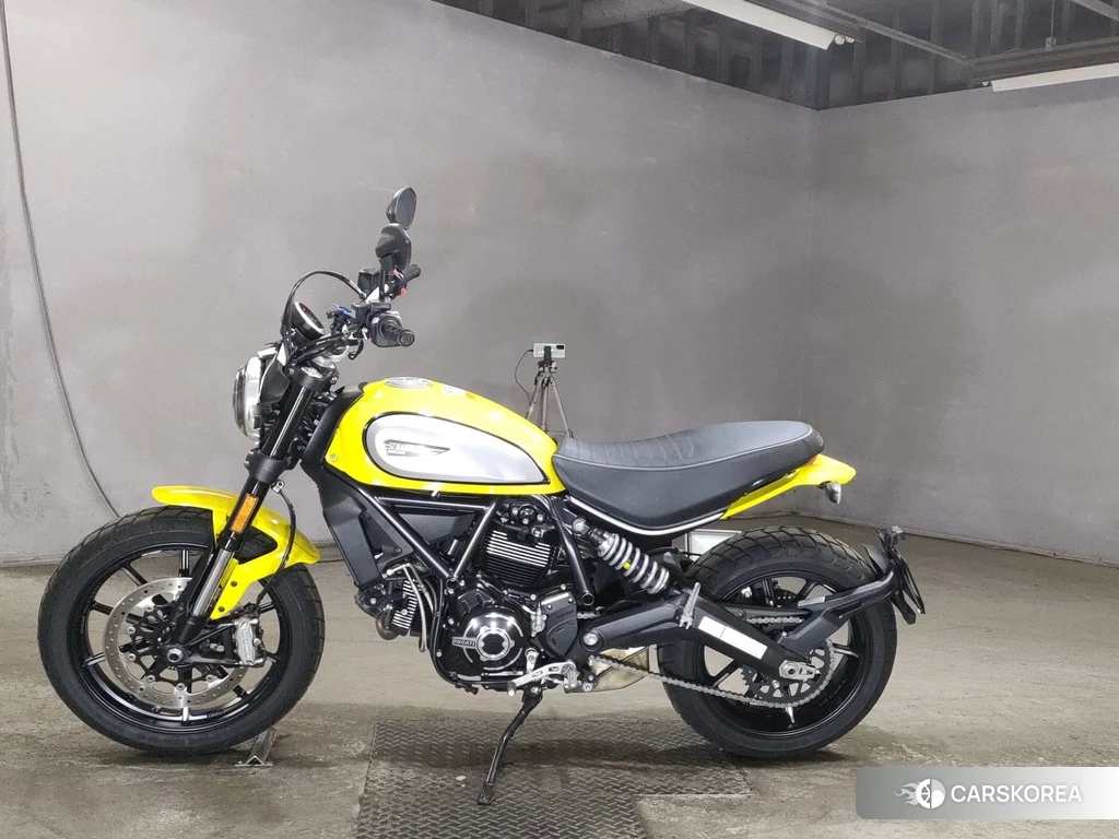 Проданный Ducati SCRAMBLER ICON 2021 из Японии, фото 2