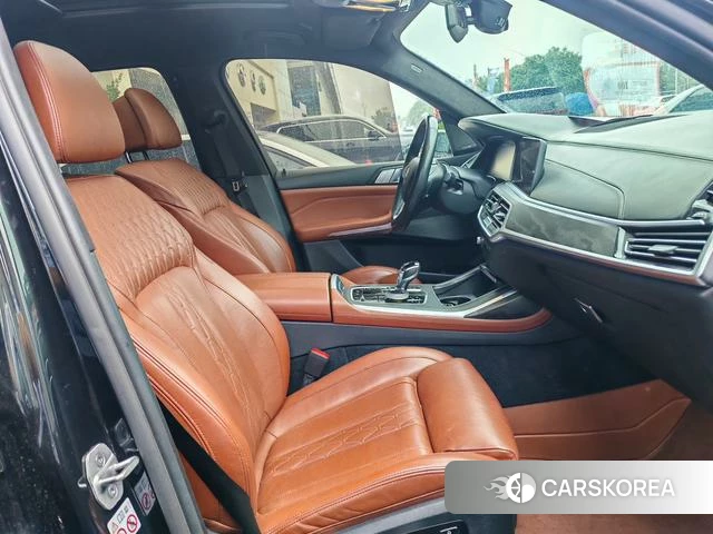 BMW X7 2021 Черный из Китая, фото 3