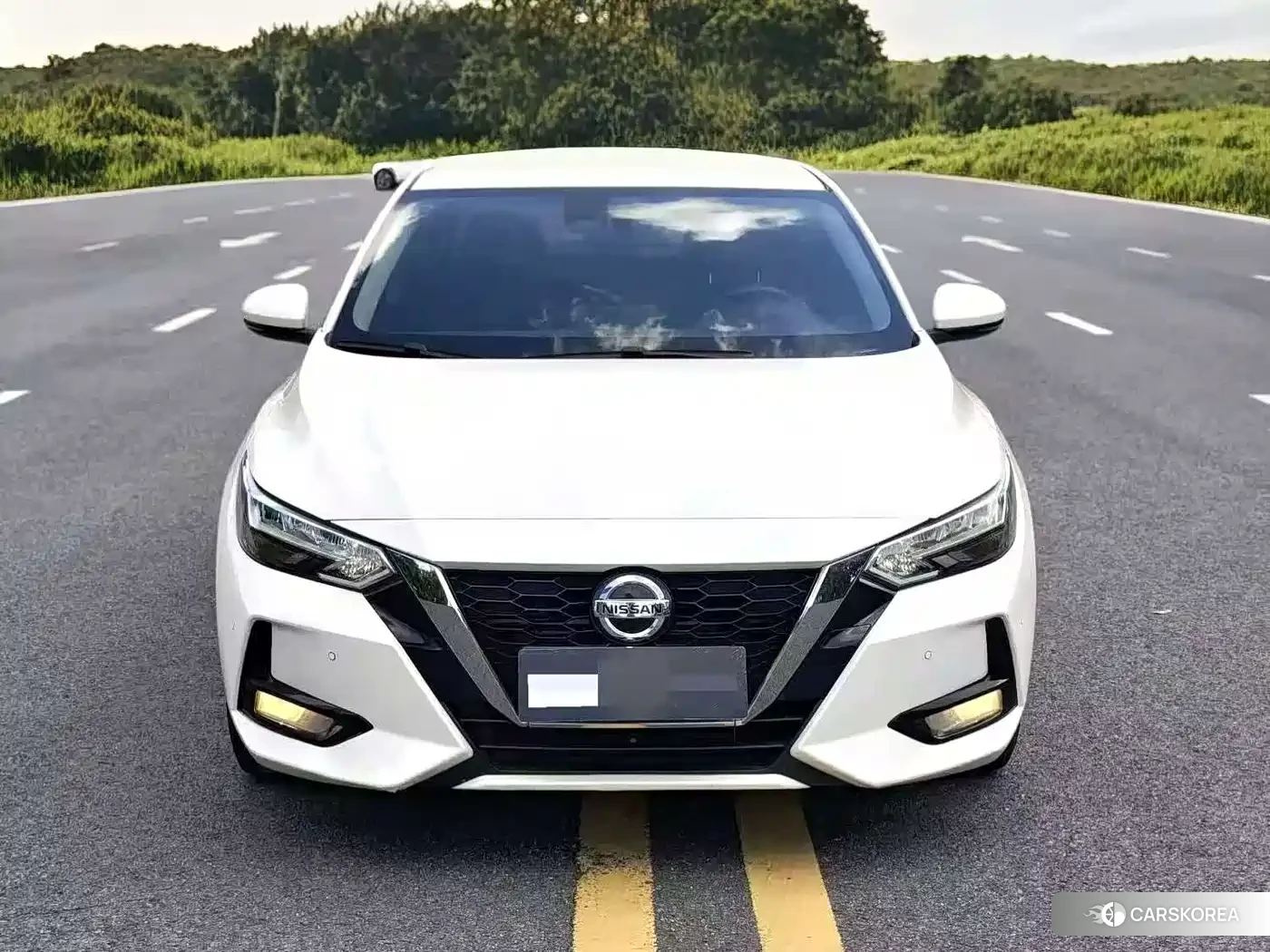 Nissan Sylphy 2021 Белый из Китая, фото 2